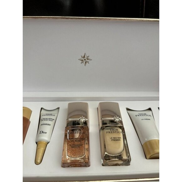 Dior skincare piano in gold Dior box - Picture 8 of 10